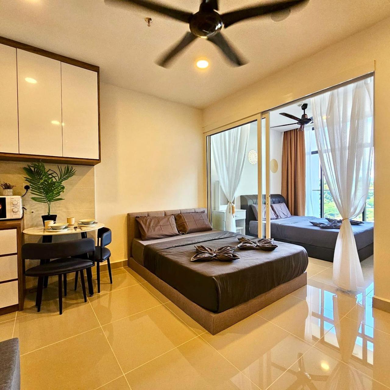 Covesign Suite, The Shore Kota Kinabalu Exterior photo