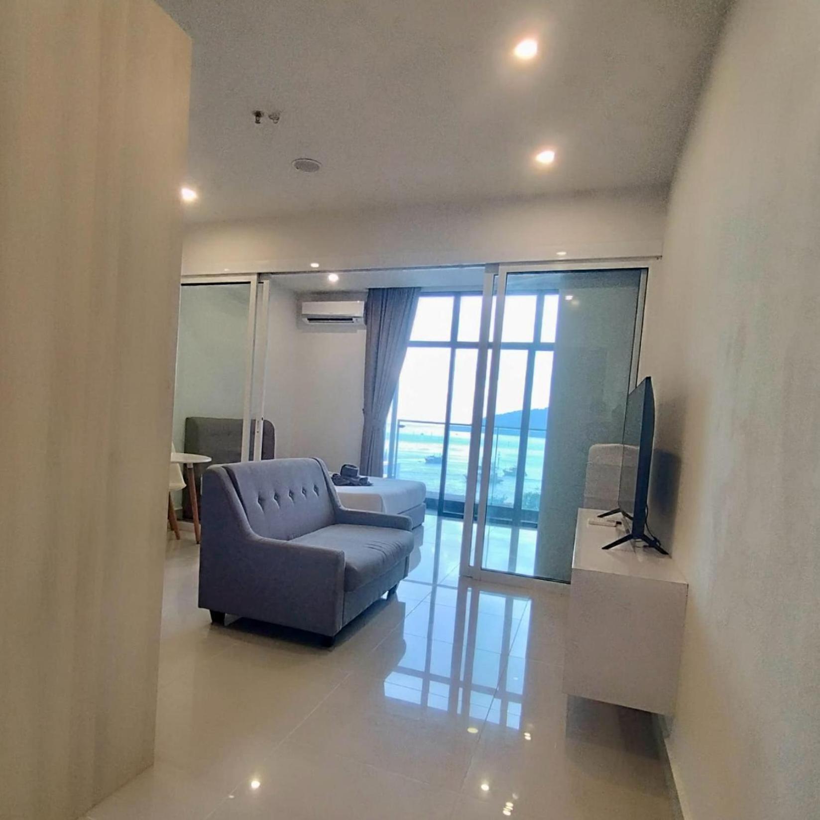 Covesign Suite, The Shore Kota Kinabalu Exterior photo